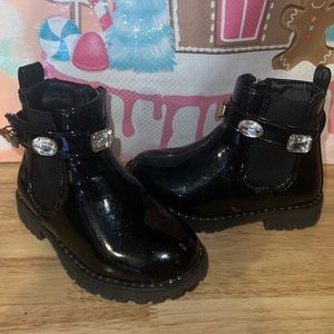 Glitter boots with stones